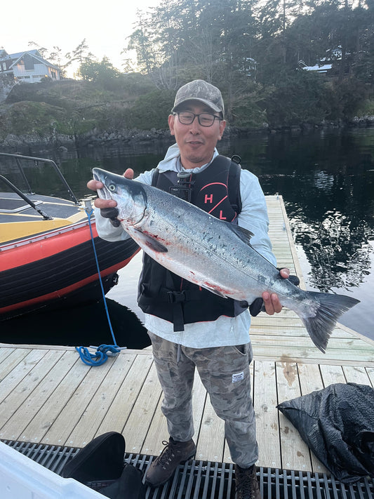 Salmon Shore Fishing Vancouver Island Tips (Complete Local Guide）